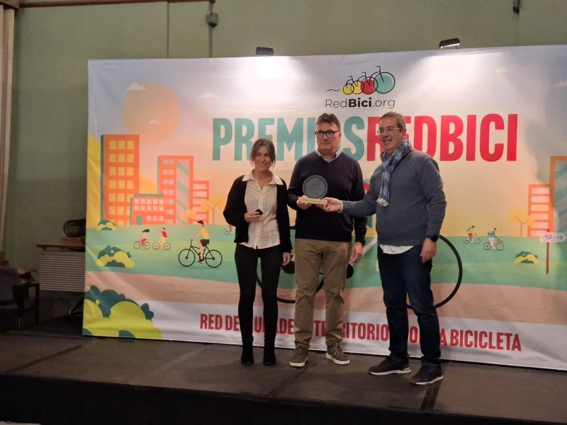 Foto : La Diputació de Girona i el Consorci de les Vies Verdes de Girona reben el premi RedBici 2025 a la millor infraestruc
