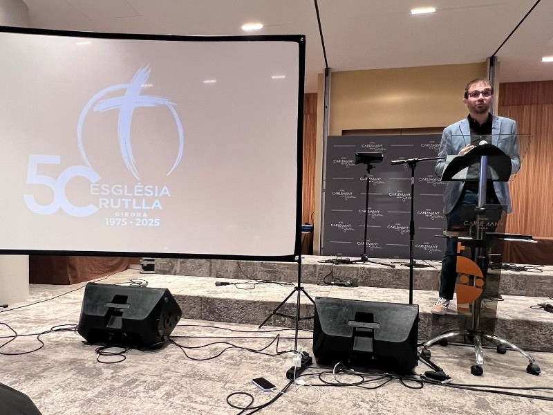 Foto : La comunitat de l'església cristiana evangèlica de Girona celebra 50 anys amb un acte a l'Hotel Carlemany