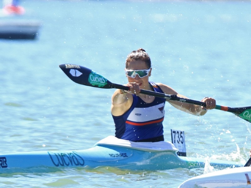 Foto 2: Teresa Masó i Laia Pèlachs, dues ambaixadores vinculades al piragüisme per a la Jornada de l'Esport Femení 2025
