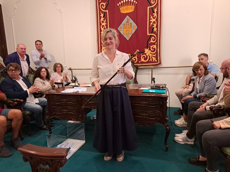Foto 2: La vicepresidenta tercera de la Diputació de Girona, Maria Puig, nova alcaldessa de Palamós
