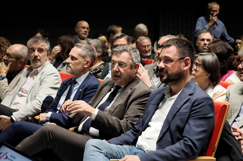 Foto 3 : Les Mosques de la Informació 2025 reuneixen els periodistes gironins