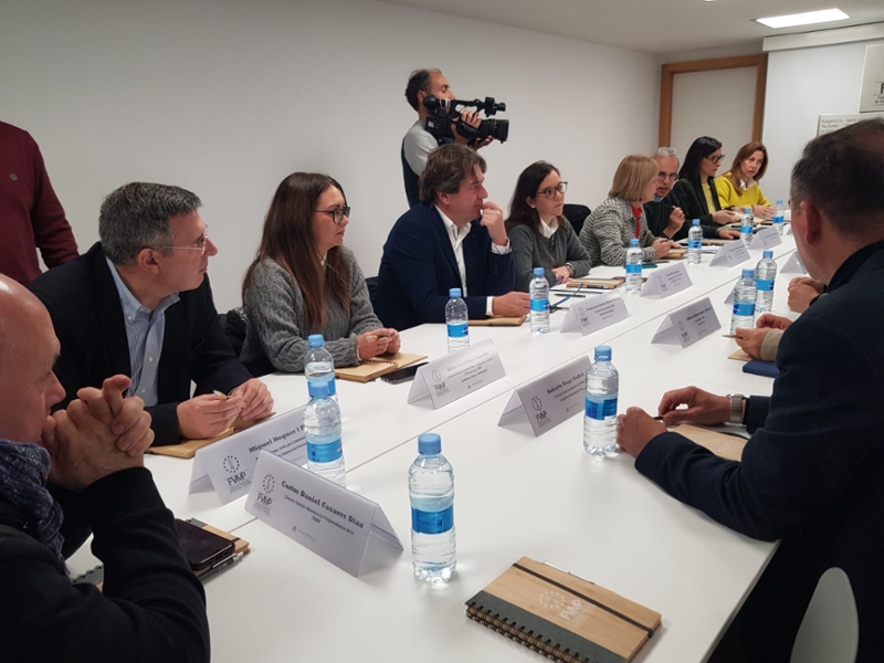 Foto : El president, Miquel Noguer, visita Catarroja i Massanassa, dos dels municipis més afectats pels aiguats al País Vale