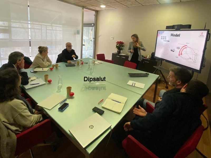 Foto 3: Visita institucional del secretari de Salut Pública de la Generalitat, Esteve Fernández, a la Diputació de Girona