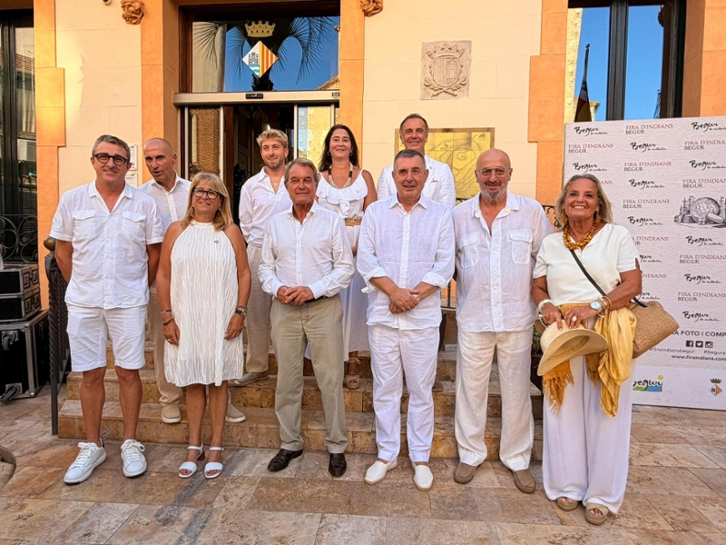 Foto : Begur dedica la 21a Fira d'Indians al mar i als vaixells que van unir Catalunya amb Amèrica
