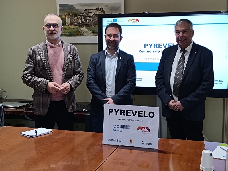 Projectes Pyrevelo