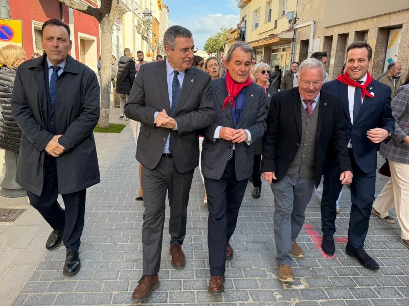Foto : Miquel Noguer assisteix a la Festa del Ranxo de Vidreres, que reuneix més de 3.000 persones al centre del municipi</p