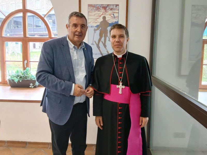 Foto : El president de la Diputació, Miquel Noguer, assisteix a la tradicional festivitat de Sant Gil, a la vall de Núria</p