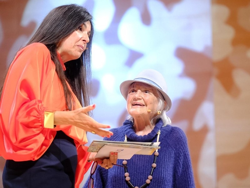 Foto 5: L'acte central dels setanta anys del Trueta reflecteix el llegat acumulat per l'Hospital i el fort vincle amb la ciut