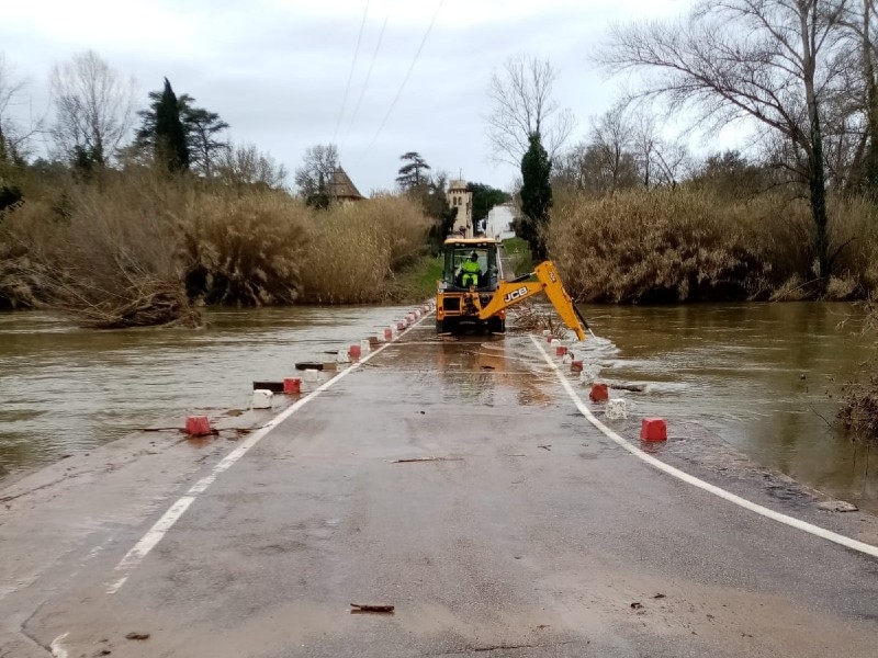 Foto : Les carreteres de la Diputació afectades per la llevantada d'aquesta setmana recuperen la normalitat
