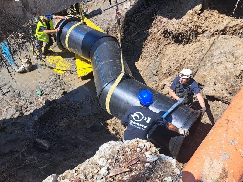 Foto : Reparada l'avaria a la canonada d'impulsió de l'estació de bombament central de Roses cap a l'emissari submarí
