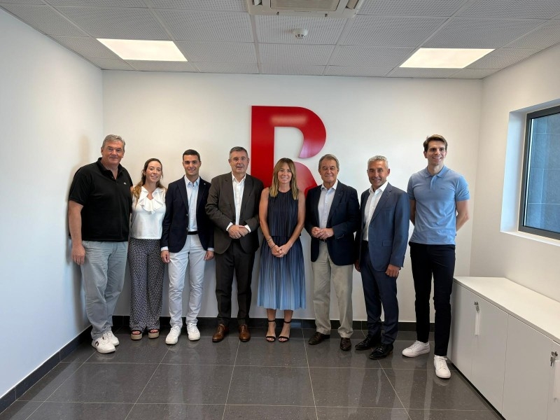 Foto : El president Miquel Noguer visita les instal·lacions de Càrniques Reixach a Hostalric
